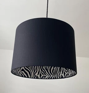 Pantalla Negro Blanco Animal Estampado Cebra Tambor Luz Pantalla - Imagen 1 de 9