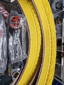 KENDA KONTACT AMARILLO NEUMÁTICOS BICICLETA BMX 20" x 1.95" par + TUBOS APTOS vieja escuela SE GT - Imagen 1 de 6