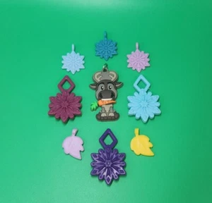 Disney Frozen Sven & Snowflake Charm Pendant 3D Keyring Keychain Accessory Lot - Picture 1 of 9