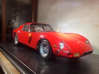 Ferrari 250 GTO (Rosso Corsa) [Amalgam] 1:8 scale - Image 1 of 4