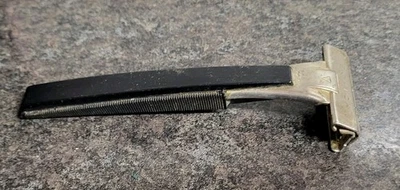 Vintage Schick RAZOR In Excellent Condition  - Image 1 of 4