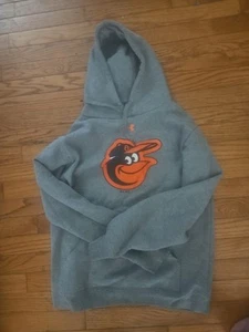Herren Under Armor Orioles grau Pullover Sweatshirt Hoodie Größe Medium - Bild 1 von 4