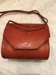 VINTAGE GENUINE LEATHER POCKETBOOK MADE IN INDIA MOROCCAN MAGIC - Picture 1 of 3