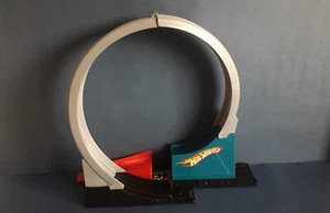 Hot Wheels (Mattel) #J2556 Spiral Split Looping Track Set - Picture 1 of 12