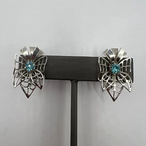 Vintage Bugbee & Niles Screw On Earrings Blue Rhinestone Silver Tone - Picture 1 of 10
