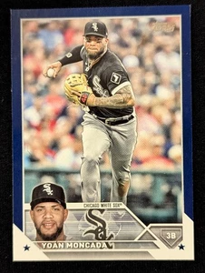 2023 Topps Series 2 Yoan Moncada Royal Blue #370 Chicago White Sox Parallel Card - Bild 1 von 3