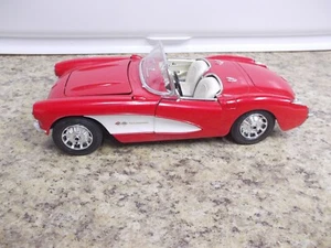 Burango 1957 Chevrolet Corvette Die Cast Metal Convertible Car 1/18 Out of Box - Picture 1 of 14