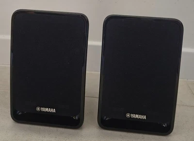 Pair of Yamaha NS-B20 Small Stereo Surround Bookshelf Speakers Pair 100W 6 OHM - image 1 of 4