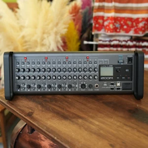 Zoom LiveTrak L-20R Rackmount Digital Mixer Recorder 20ch 22Input L20R - Picture 1 of 13