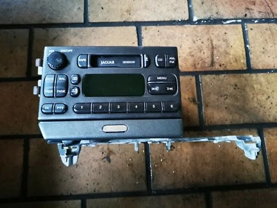 Jaguar S-Type X200 Radio Kassette Kassettenradio XR8F-18K876-BFLGR - Bild 1 von 4