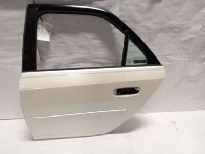 REAR DRIVER DOOR ASSEMBLY fits CADILLAC CTS 2003 - 2005 Foto 1 de 4