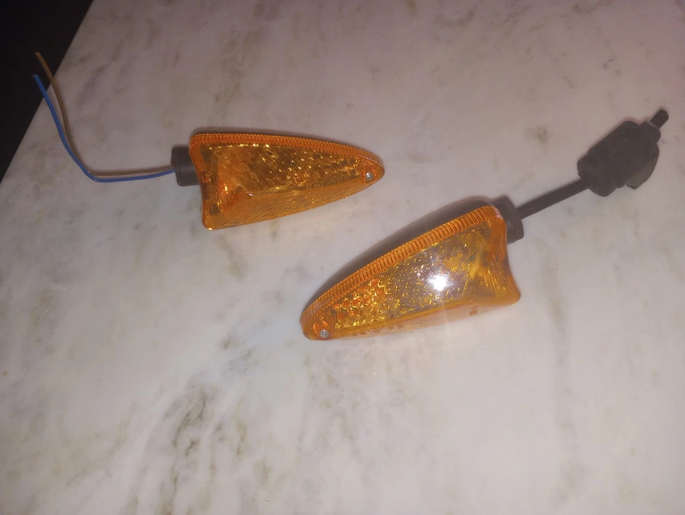 BMW R1200GS / PAR de luces indicadoras delanteras para piezas para moto Foto 1 de 4