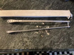 VINTAGE TRICO 82126-119 TRUCK BUS VERTICAL SWEEP WINDSHIELD WIPER ARM 19-1/2"L - Picture 1 of 8