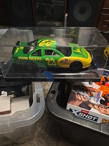 John Deere Motorsports Chad Little #23 1996 Racing Champions 1/24 pressofuso (A240) - Foto 1 di 3