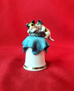 Sterling Classic Porcelain Cat Thimble Kittens Figurine Handmade Limited Edition - Picture 1 of 11