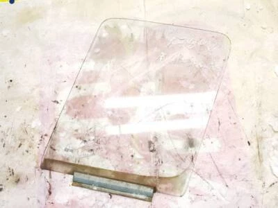 Mercedes-Benz Sprinter 2005 Door-Drop Glass Front Left Used, Genui #1797977-72 - Image 1 of 4