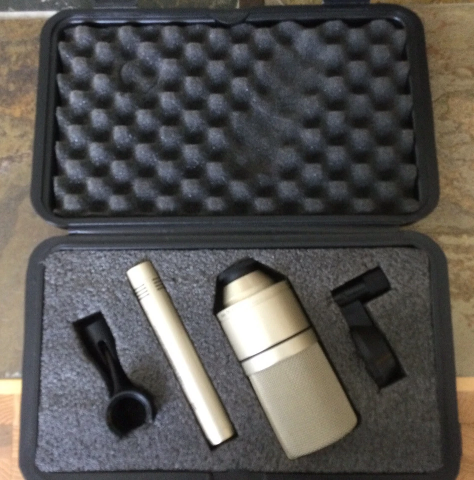 MXL 990 & 991 Recording Kit Microphone Pack W/ Case & Holders - Image 1 of 4