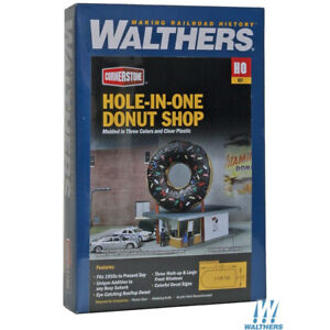 Walthers 933-3768 Hole-In-One Donut Shop Kit HO Scale Train