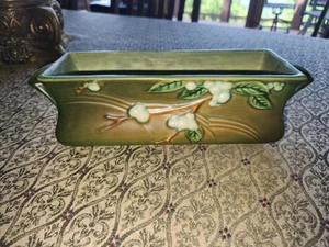 Vintage Roseville Snowberry Planter - Picture 1 of 8