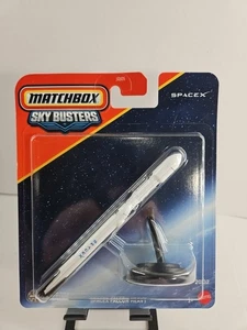 Matchbox Sky Busters 2025 SpaceX Falcon Heavy White 20/32 - Picture 1 of 3