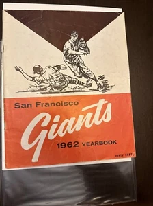 1962 San Francisco Giants Yearbook Mays, McCovey Jim Davenport Autograph - Picture 1 of 8