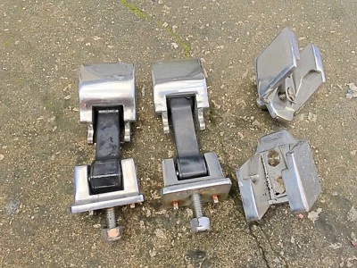 Captura de campana de acero inoxidable TJ Wrangler (juego) - 74334 Foto 1 de 2