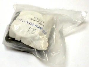 AMPHENOL 97-3102A28-25 CIRCULAR CONNECTOR, SOLDER TYPE, MIL SPEC, AIRCRAFT, NEW - Picture 1 of 4