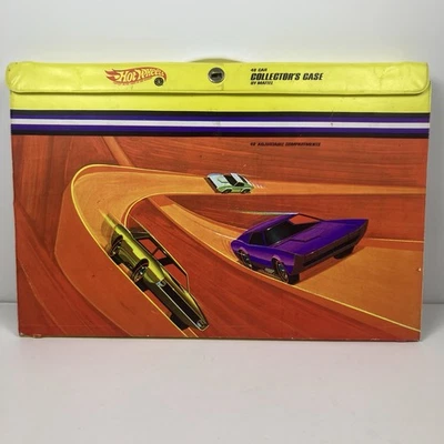 Mattel HOT WHEELS 48 CAR COLLECTORS CASE #5145 YEAR 1968 *Missing Lock* - Image 1 of 4