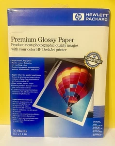 Hewlett Packard Premium błyszczący papier do drukarek DeskJet i atramentowych 63 arkusze - Zdjęcie 1 z 2