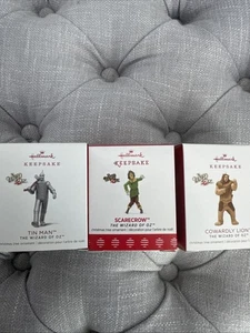 3 Hallmark Zauberer von Oz Miniatur Ornamente Blech Mann Vogelscheuche Feiger Löwe Neu - Bild 1 von 6