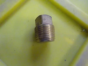 2 de tapón de drenaje de cartón de bronce 1/2" NUEVO COMPRADO A GRANEL cabeza cuadrada - Imagen 1 de 2