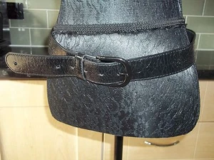 ESPRIT..HECHO EN ALEMANIA ELEGANTE CINTURÓN PATENTE NEGRO TALLA S/M EX CON - Imagen 1 de 7