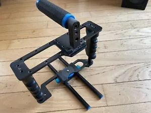 Neewer Upgraded Aluminum Alloy Camera Video Cage Film Making Kit, Black/Blue - Picture 1 of 5