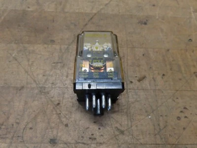 Square D 15734 KP12V20 8 pin 2 pole 8501 Series D 250 VAC control relay (@D77) - Image 1 of 4
