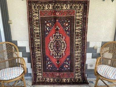 Vintage Turkish Rug | 4.3 x 6.5 ft | Handmade Geometric Anatolian Wool Area Rug - Image 1 of 4