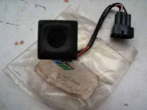 Rover SD1 Rear screen demist switch (NOS Genuine OE item DRC2466) - Picture 1 of 1