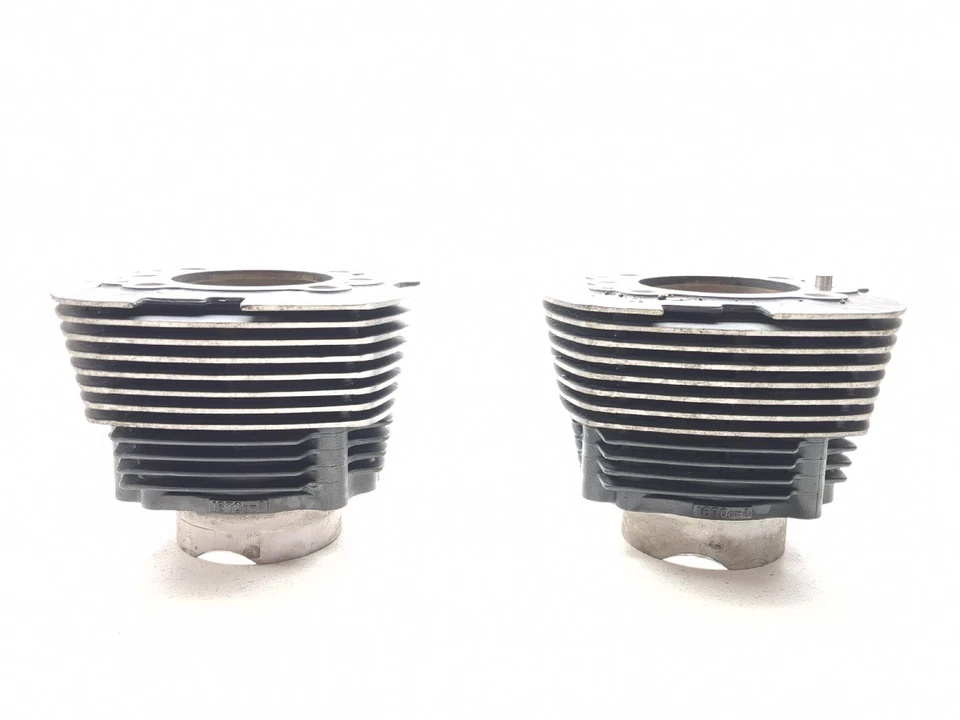 Кувшин головки блока цилиндров двигателя 09 Yamaha Road Star Warrior XV1700 - Изображение 1 из 4