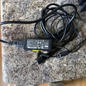 19V Small Tip AC Adapter Charger For Asus N17908 V85 R33030 Laptop Power Supply - Picture 1 of 3
