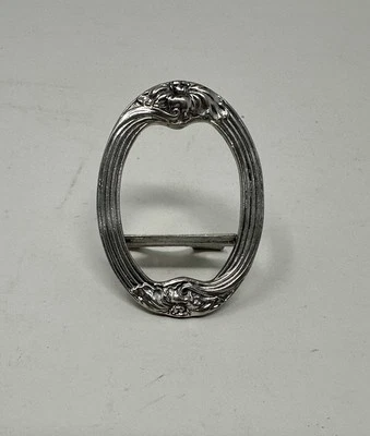 Antiguo marco de fotos 1917 de peltre fino Elias mini ovalado tallado borde floral 2,5" H Foto 1 de 4