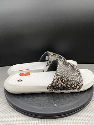 Sandalias Nike Victori One Slide para mujer talla 7 blancas con estampado animal Foto 1 de 4