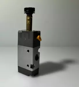 EMC RV 3211-06 Single Solenoid Ventil, 1.5-8bar - Picture 1 of 3