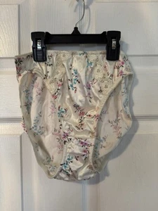Vintage Gold Label Victoria’s Secret Ivory Silk Panties Hipster Size Large - Picture 1 of 3