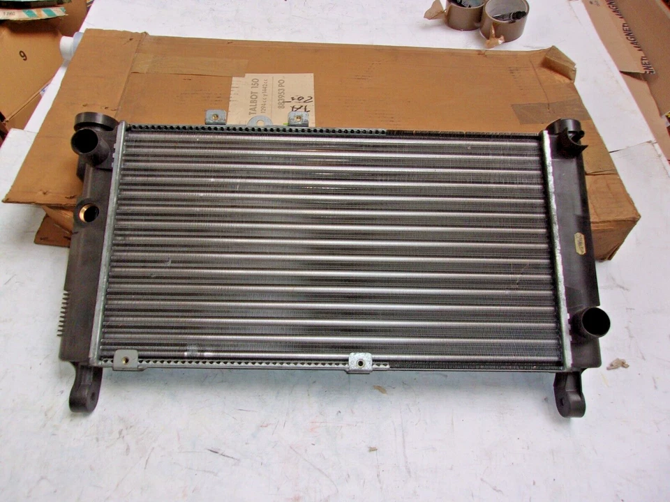 RADIATORE MOTORE ACQUA TALBOT 1307 1308 VALEO - Immagine 1 di 4