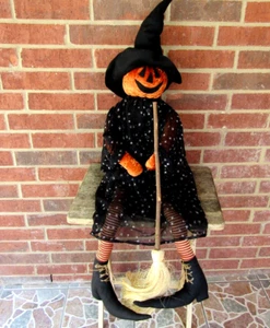 RAZ Imports Halloween Witch-O-Lantern nicht mehr produziert selten Sammlerstück sitzende Puppe 39 Zoll - Bild 1 von 14