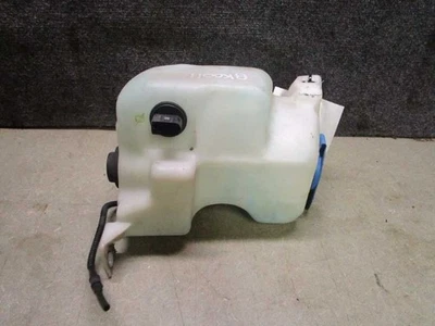2000-04 Volkswagen Jetta (2.0L / FWD) Washer Reservoir  - Image 1 of 4