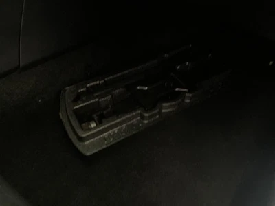 Gato de piso usado se adapta a: Nissan Máxima 2018 grado A Foto 1 de 4