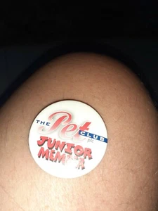 Pet Club Junior Member Vintage Badge - Picture 1 of 2