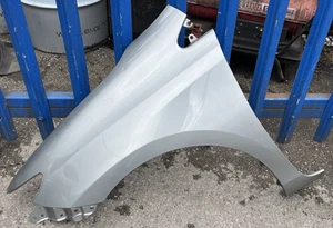 TOYOTA AURIS MK2 HATCHBACK - 2012 2013 2014 2015 - PARACHOQUES TRASERO COMPLETO GRIS - Imagen 1 de 4