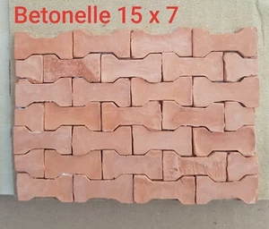 20 bustine betonelle pavimento presepe dimensioni 15 x 7 mm - Foto 1 di 1