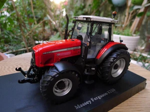 1:32 UH 6257 ferguson 8250 X-tra Tractor Construction Farm Machine Diecast Model - Picture 1 of 24
